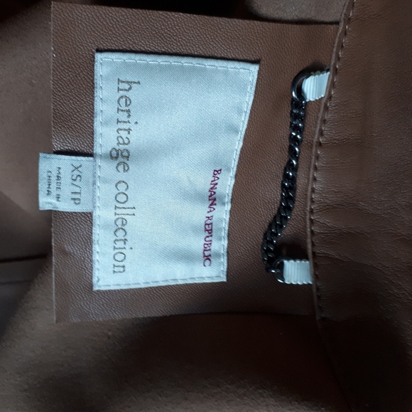 Banana Republic leather coat - Picture 4 of 11